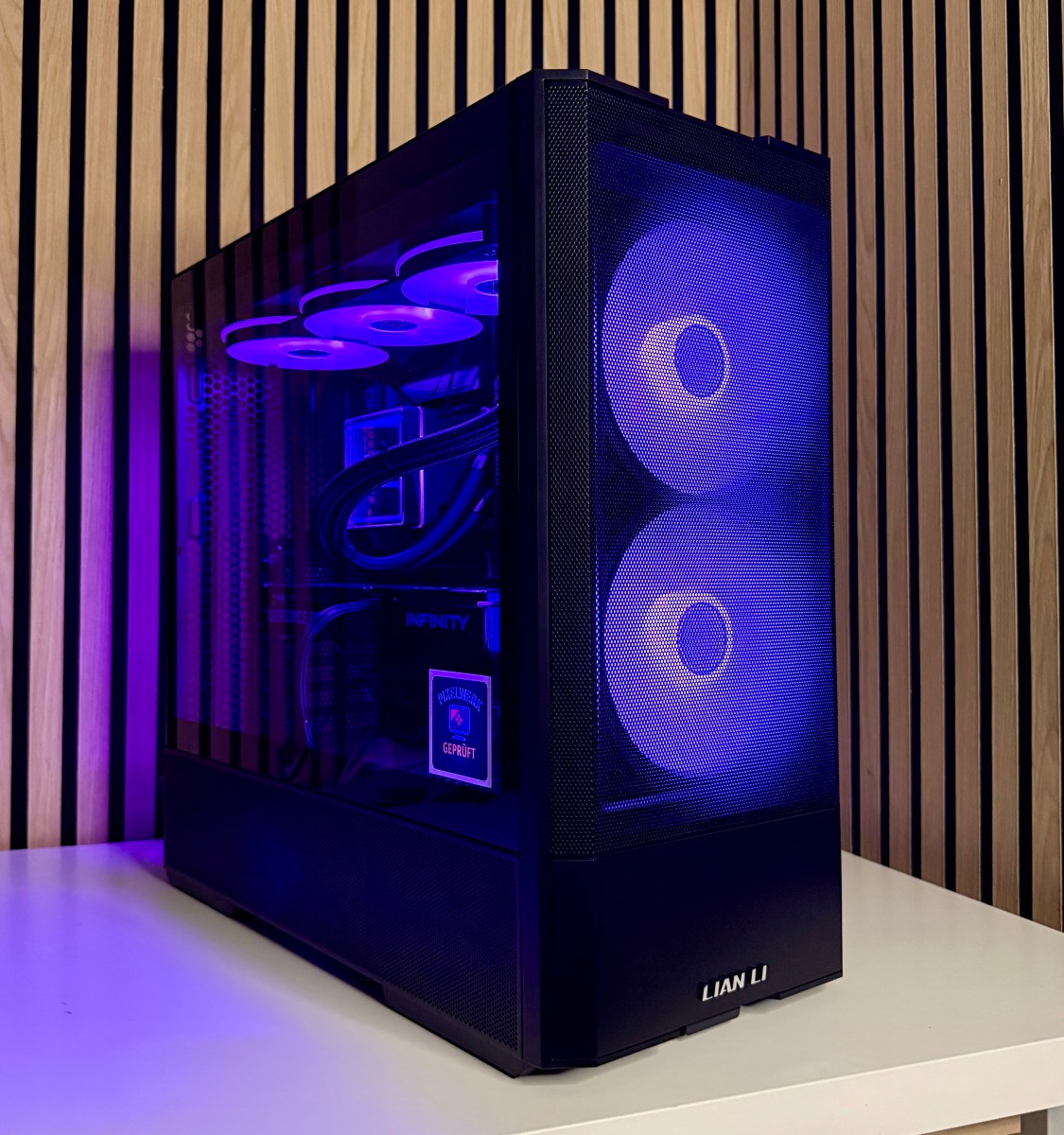 Individuell gebauter Pixelwerk Gaming-PC