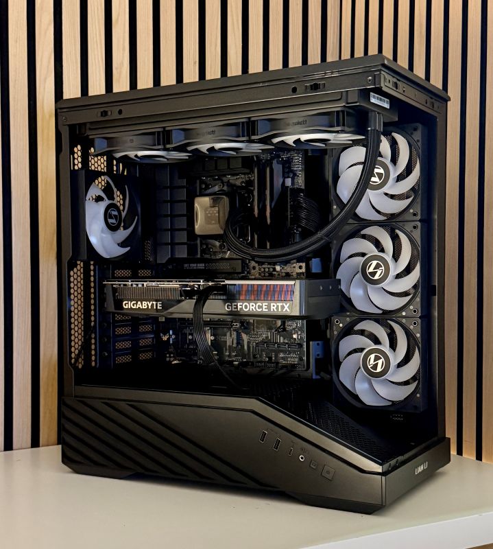 Pixelwerk Premium Gaming PC RGB Beleuchtung